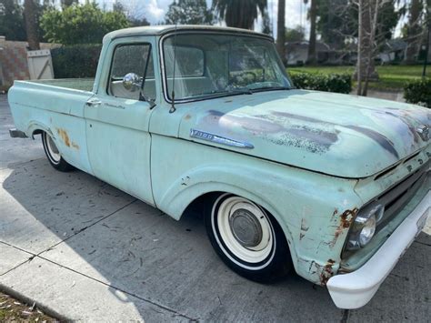 1961 1962 1963 Ford F100 Unibody Short Bed Truck