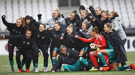 Weltrangliste Dfb Frauen Weiter Zweiter Dfb Deutscher Fußball Bund Ev