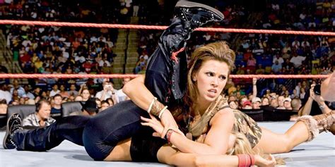 Trish Stratus Vs Mickie James 10 Things Fans Forget About Their Feud