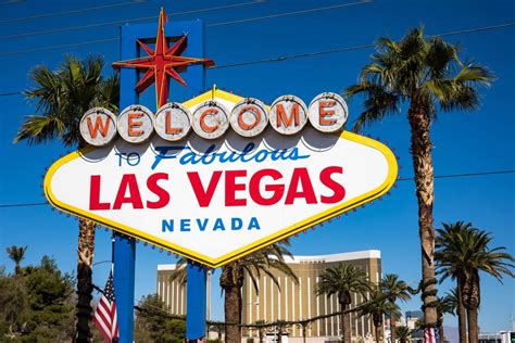 Las Vegas 5 Star Hotel For 50 Per Night And Other Holiday Deals And Steals