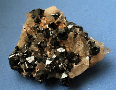 How To Distinguish Brown Minerals—photo Gallery Minerals Minerals