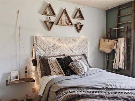 Maybe you would like to learn more about one of these? 14 Over-The-Bed Wall Decor Ideas | HuffPost