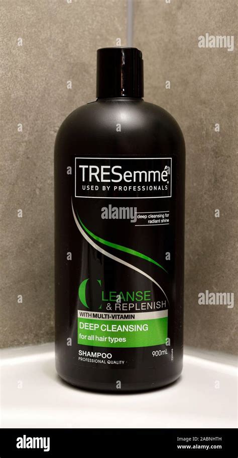 Tresemmecleanse And Replenish Multi Vitamin Shampoo Stock Photo Alamy