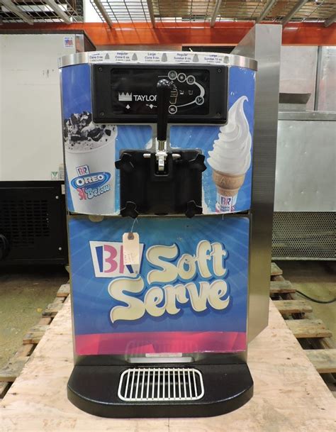 Taylor C709 33 Commercial Soft Serve Ice Cream Machine 2011 Taylor