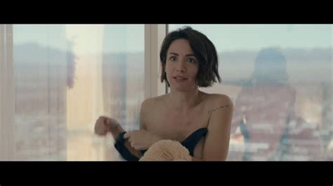 Andrea Delogu Nude Divorzio A Las Vegas 2020 HD 1080p Watch Online