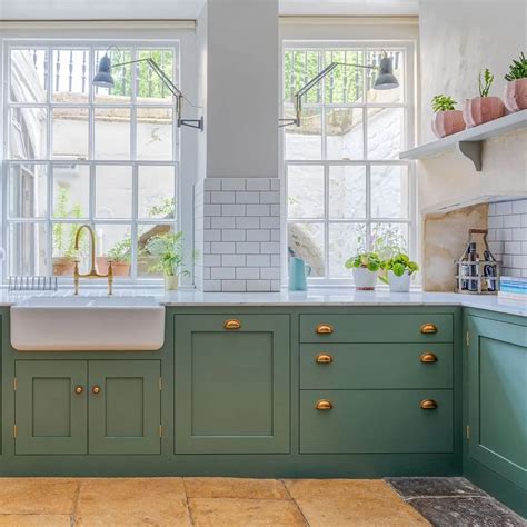 What Colours Go With Sage Green Kitchen Units