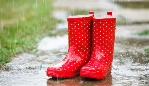 Rain Rain Go Away 10 Rainy Day Activities For Kids Aka Mom Magazine