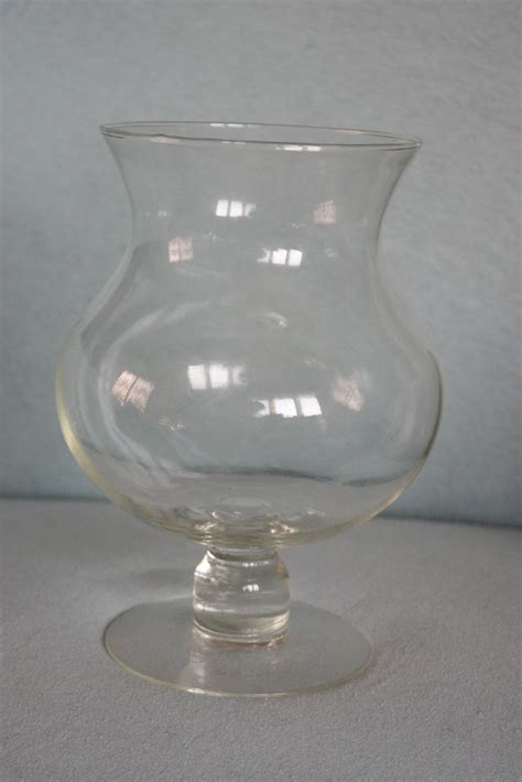 Pedestal Curved Clear Glass Vase Vases