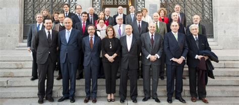 This lesson focuses on the philippines under the patronato real. Seis grandes empresarios entran en el Real Patronato del ...
