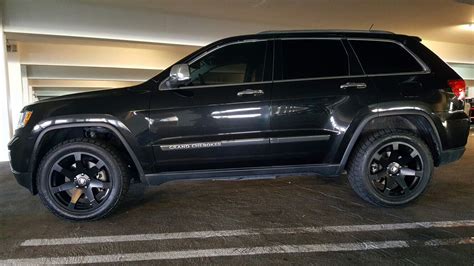 Jeep grand cherokee questions rims and tires for 06 jeep. 2012 overland 20" Black Rhino Mozambique on Nitto Grappler ...