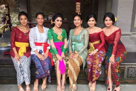 Nama Pakaian Adat Bali Pria Wanita Terlengkap Gambar Penjelasannya