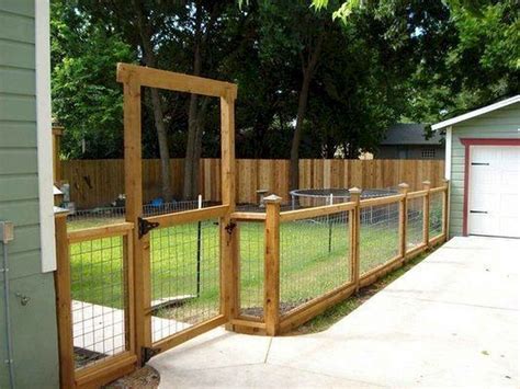 This is the collection of 23+ creative diy backyard fence design ideas that may inspire you to add some creativity when installing fencing for. 50 DIY Cheap Privacy Fence Design Ideas - Gladecor.com ...