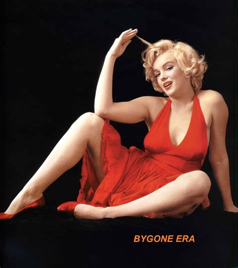 Marilyn Monroe Red Dress Sexy Pose Poster Art Photo Artwork Etsy