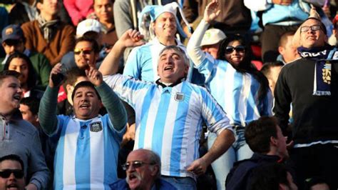 El Nuevo Hit De Los Hinchas Argentinos Chile Decime Qué Se Siente