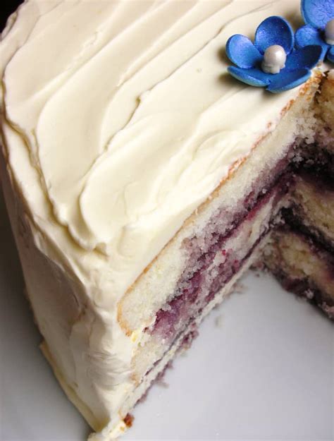 Apart from these buttercream fillings, many people love chocolate fillings in their cakes, pastries, cupcakes etc. 50 Layer Cake Filling Ideas: How to Make Layer Cake (Recipes)