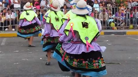 We hope that our selection will make you discover and appreciate the richness of peruvian music. Peruvian Dancing, Traditional Clothing & Music in Chimbote - YouTube