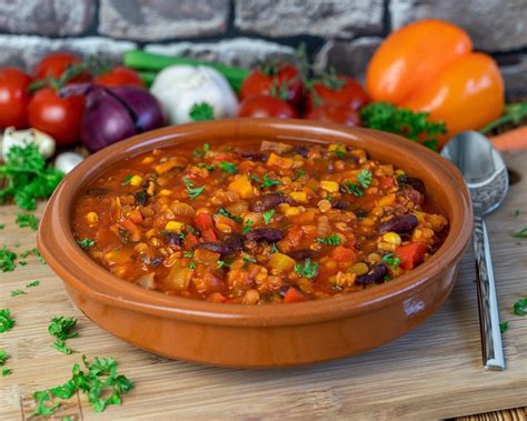 Chili sin carne Ein veganes Chili mit Linsen und Bohnen ein Klassiker