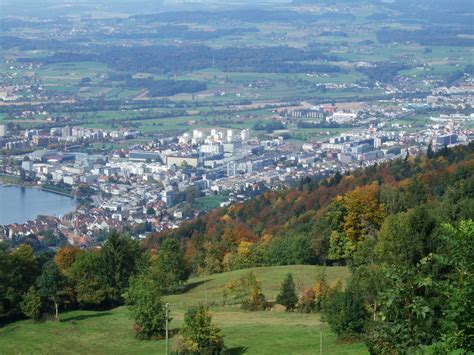 Der kleine aber feine tcs campingplatz zug stösst direkt an den zugersee und macht es so leicht, ihn in vollen zügen zu geniessen. Baar ist eine politische Gemeinde des Kantons Zug in der ...