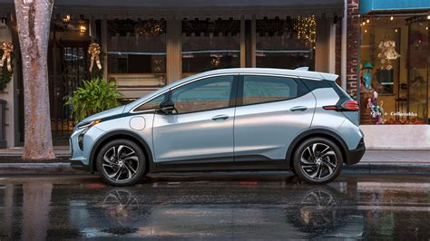 Gm Reveals 2022 Bolt Euv 2022 Bolt Ev How Theyre Different