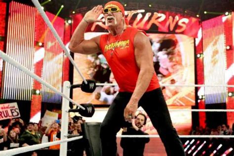 Rumour Hulk Hogan To Return On Wwe Raw Th Anniversary Mykhel