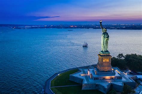 10 Fun Facts About The Statue Of Liberty An Iconic New York Landmark