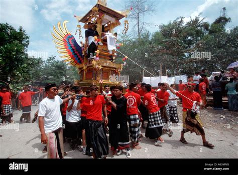 Bali Indonesia Ritual Cremation Of High Ranking Hindus At Sanur