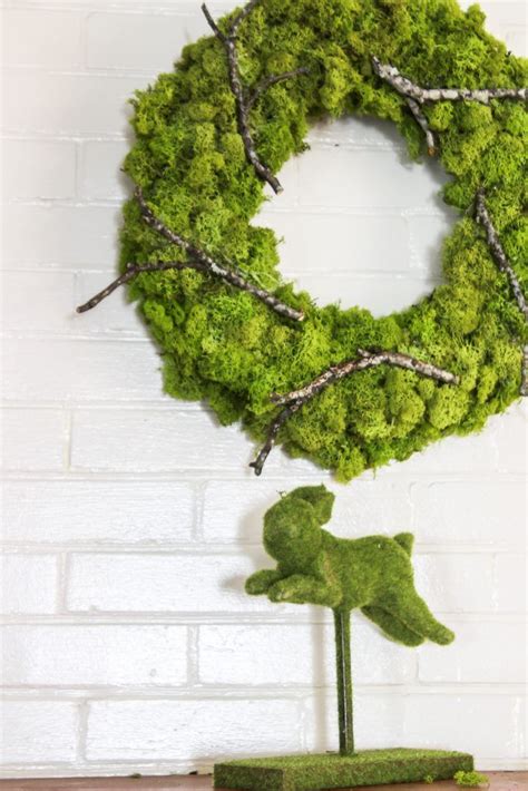 A Moss Wreath To Use For Your Spring Decor Dried Wreath Moss Wreath