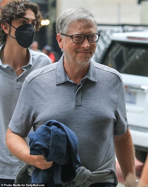 Bill And Melinda Gates Foundation Sold All Apple And Twitter Shares Just Before Announcing