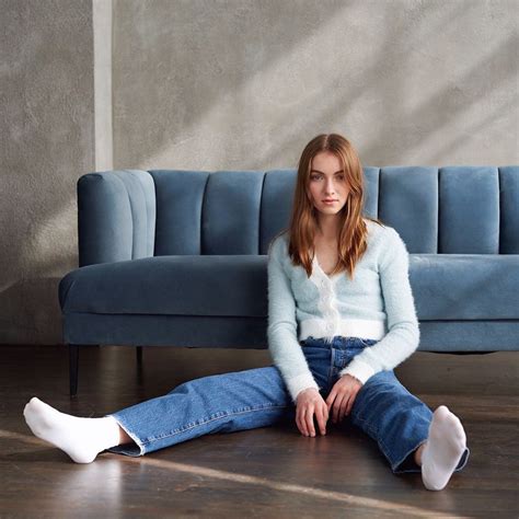 Lauren Orlando Jeans Color Outfit Ideas 2020 Fotos De Instagram De Chicas Piernas Calientes
