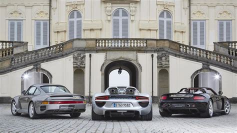 Porsche Finalizes 918 Spyder Production Photos