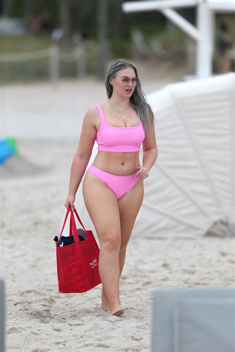 Iskra Lawrence Shows Off Her Huge Butt In Pink Bikini Thefappeninglink