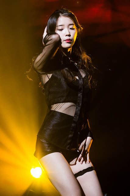 Iu Drops Jaws With This Absolutely Hot Outfit Daily K Pop News