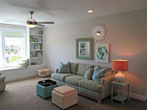 Agreeable gray, sw 7029, by sherwin williams is one of the most popular neutral colours out there now for interior design and decor. Favorite Paint Colors: Home Tours {paint color scheme ideas}