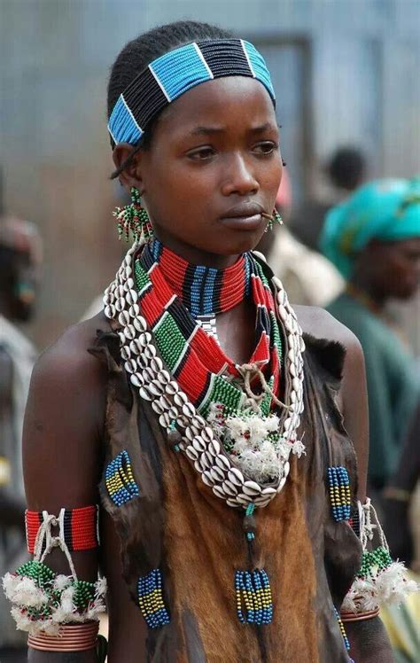 Pin By Tibet Tenzin On Faces Tribal Dress African Attire Ethiopian