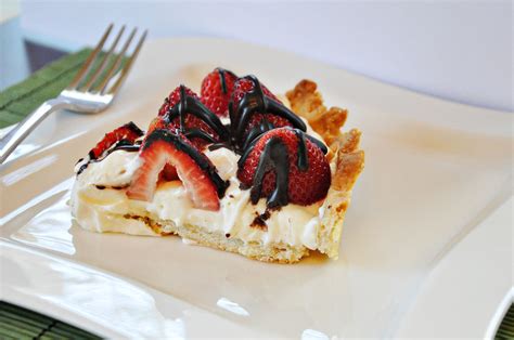Strawberries And Cream Pie • Cook Like A Champion