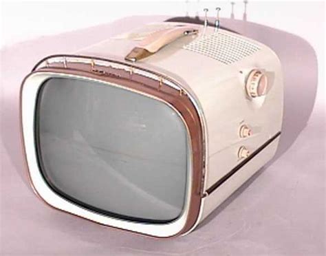Rca Victor 14 Pd 8054 Deluxe Portable Television A New Era Antiques