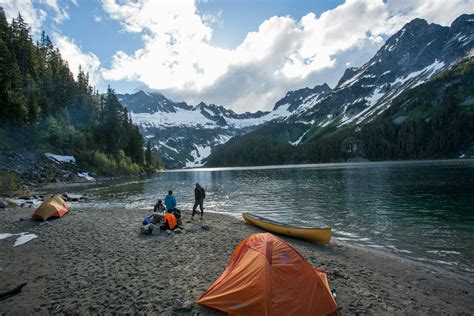 25 Beautiful Lakeside Campsites