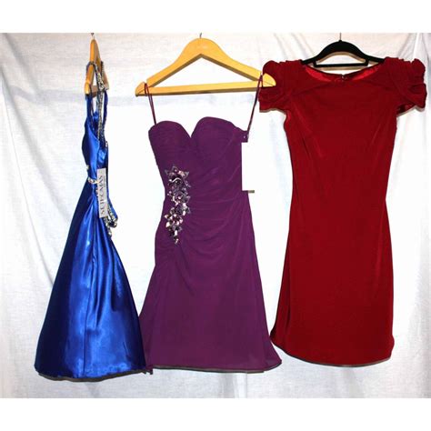 Description Changelot 3 Dresses 1 Faviana Couture Blue Dress
