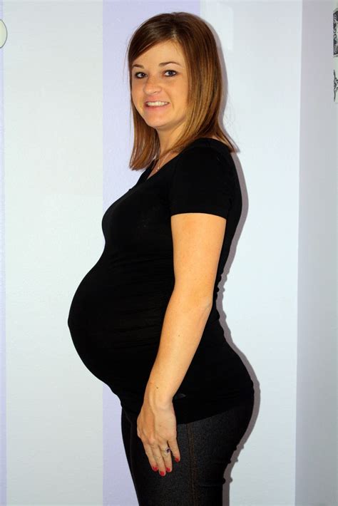35 Weeks Pregnant The Maternity Gallery