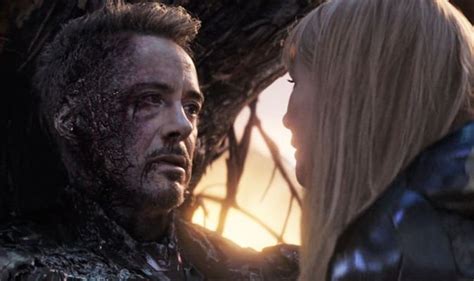Iron Man Death Deleted Scene Revealed First Tony Stark Image Horrifies