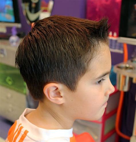 A talented hairdresser can add texture with layers to soften the look, and it is an extremely practical cut for young girls. fohawk haircuts for boys | Hairstyles Trendy & Funky ...