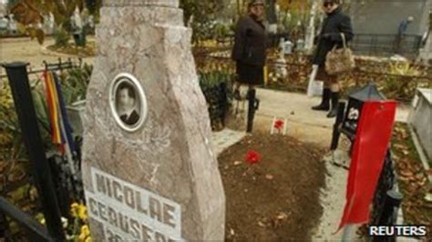 Romanias Ex Dictator Nicolae Ceausescu Reburied Bbc News