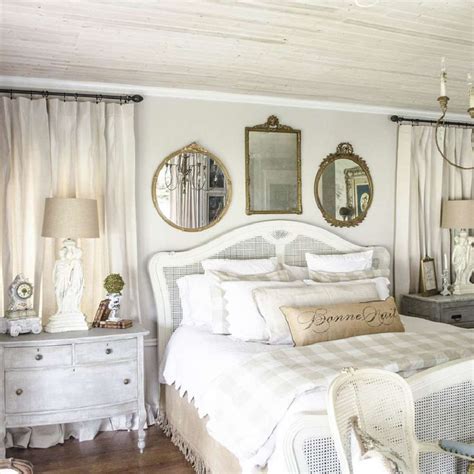 Ideas For French Country Style Bedroom Decor