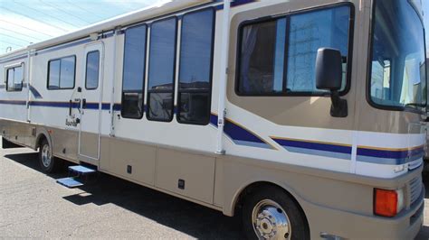 12100 Used 1998 Fleetwood Bounder 35u Class A Rv For Sale