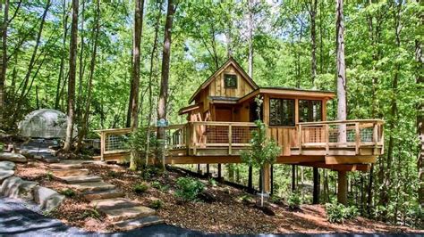 16 Best Smoky Mountain Treehouse Rentals For 2022 Top Treehouses