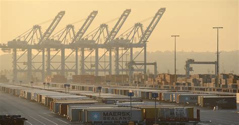 Truckers Plan 2 Day Strike At La Long Beach Ports Cbs Los Angeles