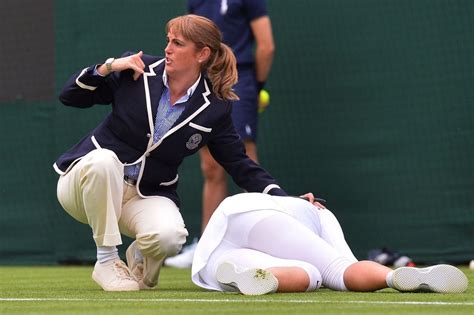 Wimbledon 2013 Victoria Azarenka Shakes Off Injury To Win First Round Match