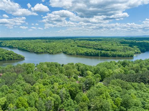 Tims Ford Lake Guide Winchester Tennessee 2022 — Real Estate