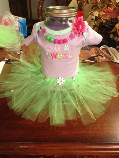 Tutu themed baby shower decorations. Tutu Centerpiece | Tutu baby shower, Baby shower baskets ...