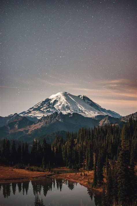 Interesting Photo Of The Day Mount Rainier In The Moonlight Nature